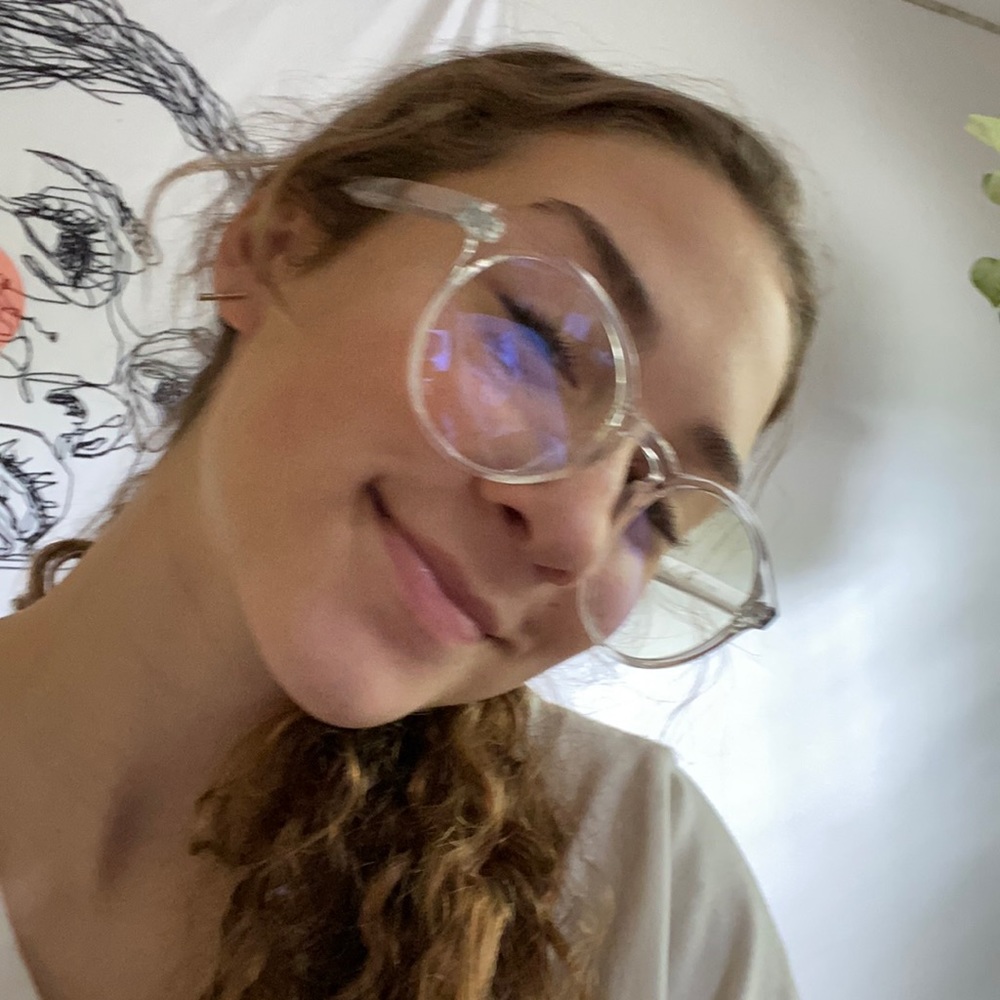 Meet your Posher, Dakota